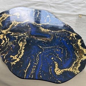 Kim Seybert  Blue & Gold Abstract Resin board placemat